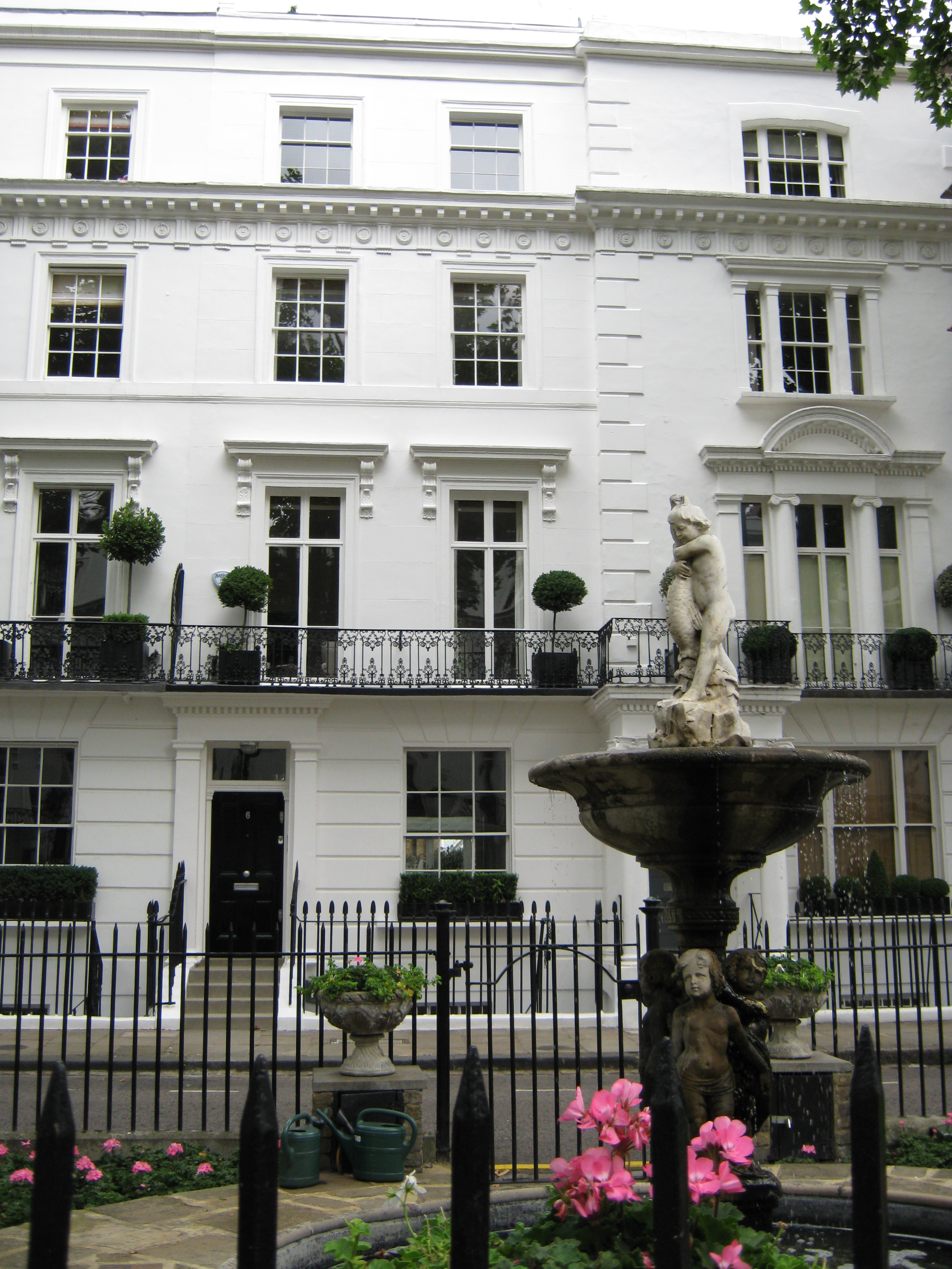 Wellington Square - Chelsea